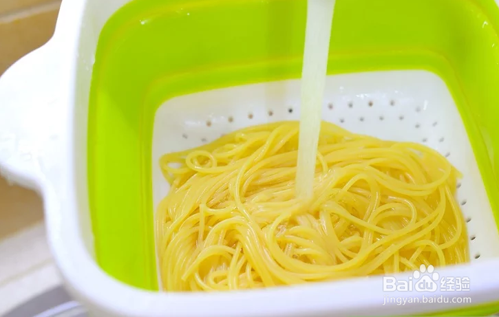 如何制作面条沙拉