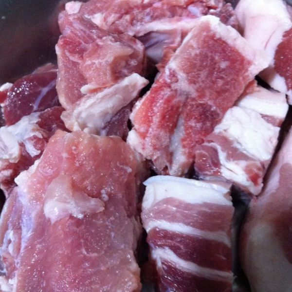 排骨五花肉排骨闷面