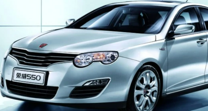 荣威550手套箱拆卸方法