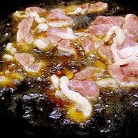 怎样制作美味的葱白爆香过油鸭