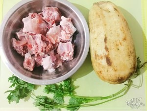 食补佳品莲藕排骨汤的做法