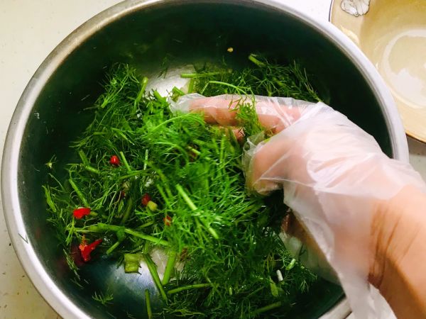 凉拌口蘑茴香菜