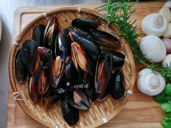 白葡萄酒炖贻贝