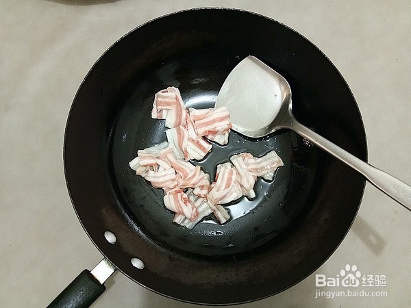 五花肉炒土豆片