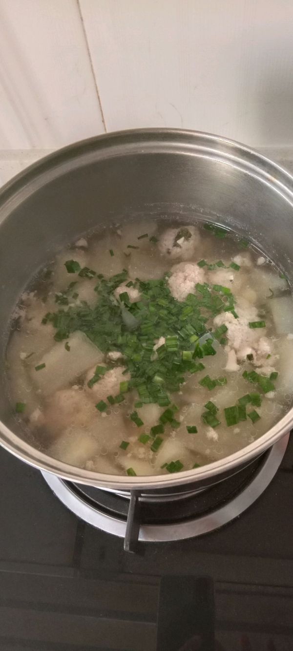 豆腐肉丸子冬瓜汤