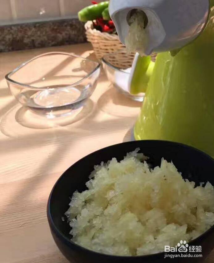 家庭手工剁椒鱼头的剁椒料，做剁椒快速方法