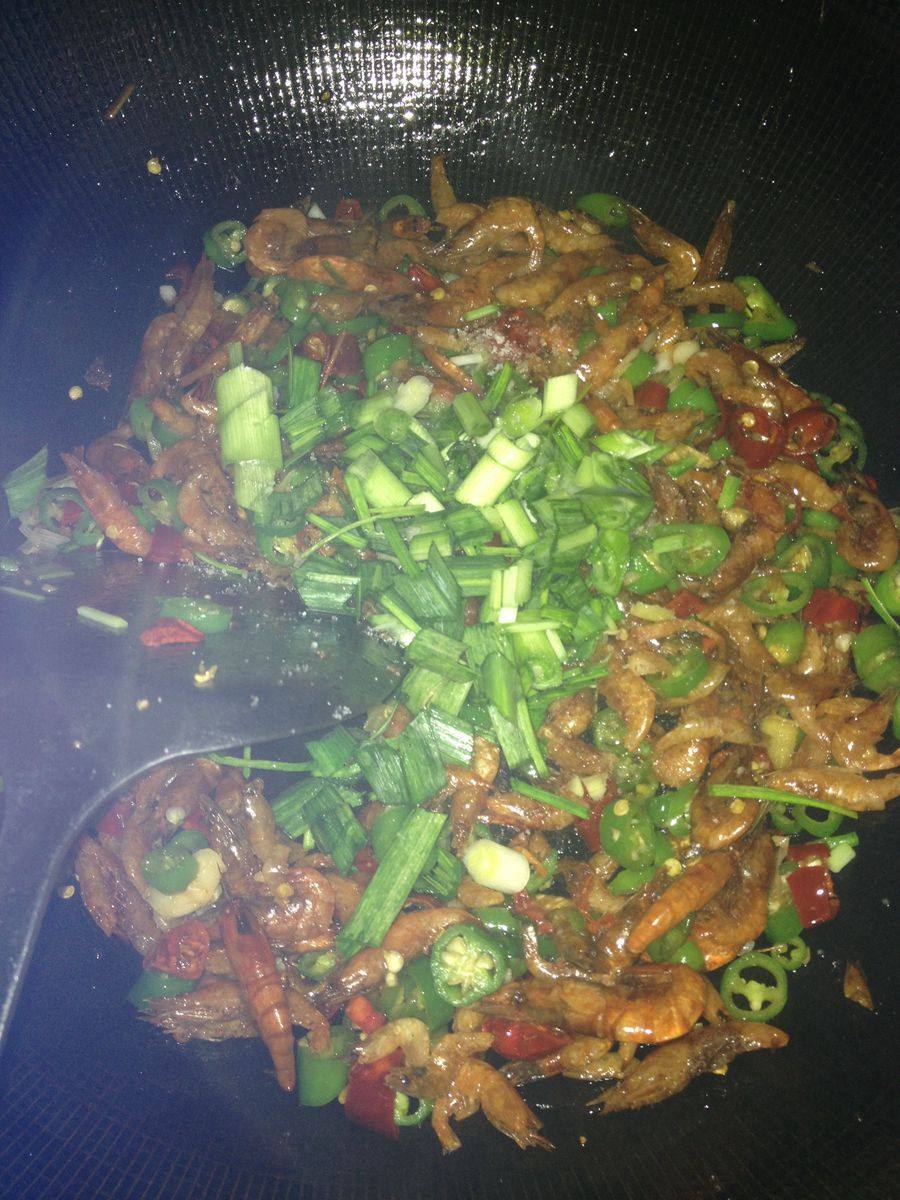 辣炒小河虾，麻麻辣辣的下饭神器