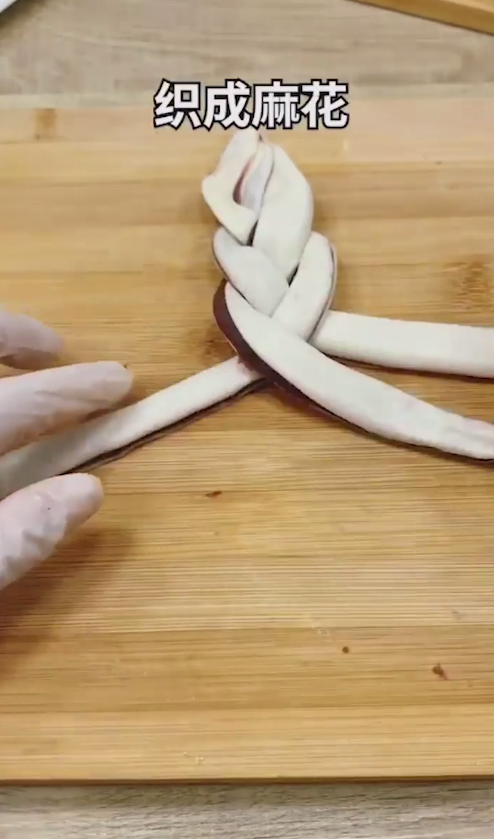 如何制作手抓饼版豆沙糕