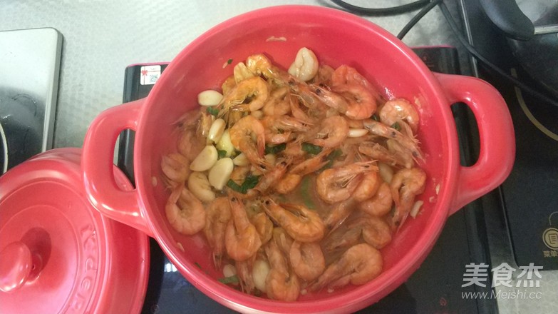 蒜香砂锅干锅虾