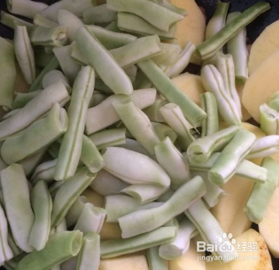 家常猪肉炖芸豆的做法