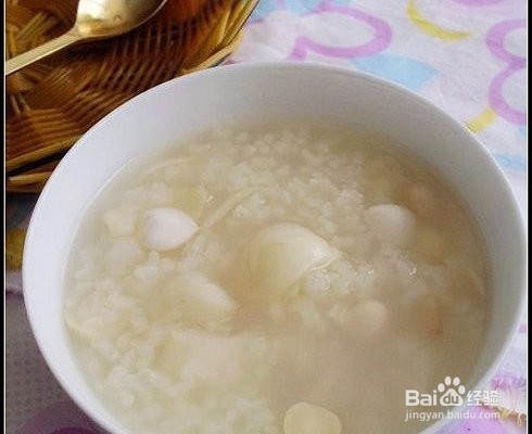 苦杏仁长期泡水喝能润肺吗