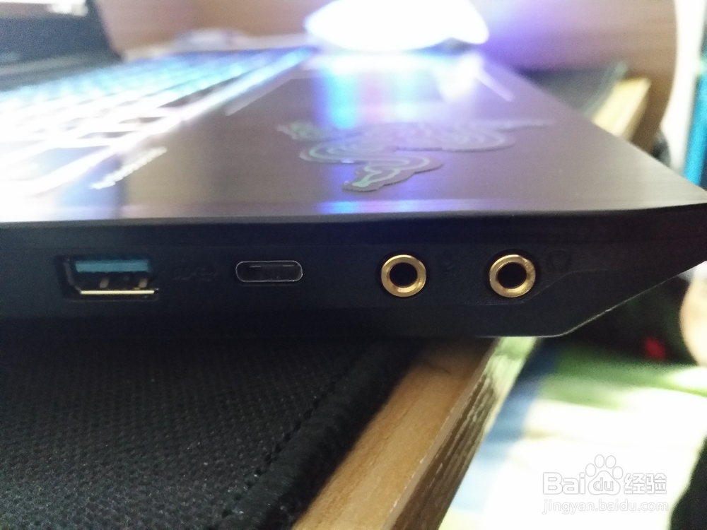 雷蛇Razer北海巨妖Kraken专业版开箱评测