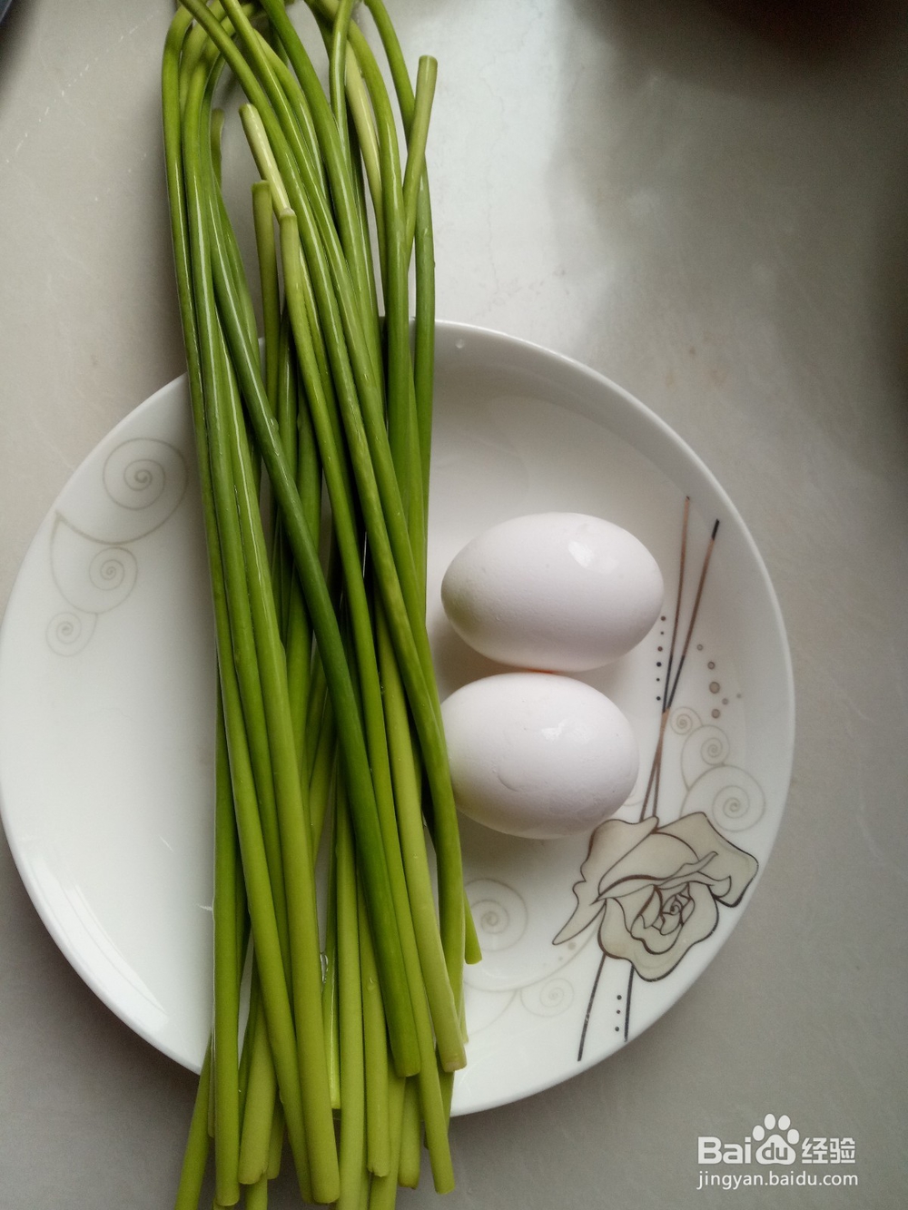 蒜苔鸡蛋面的家常做法