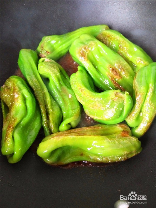 虎皮青椒塞肉的做法