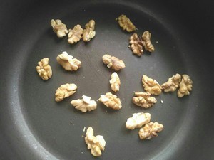 如何做核桃荷兰豆炒虾仁