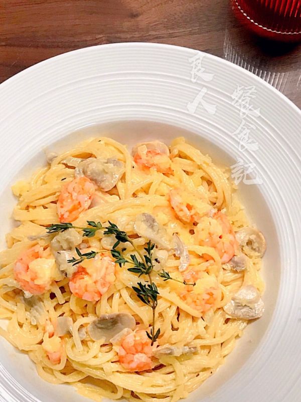 奶油口菇虾仁意面