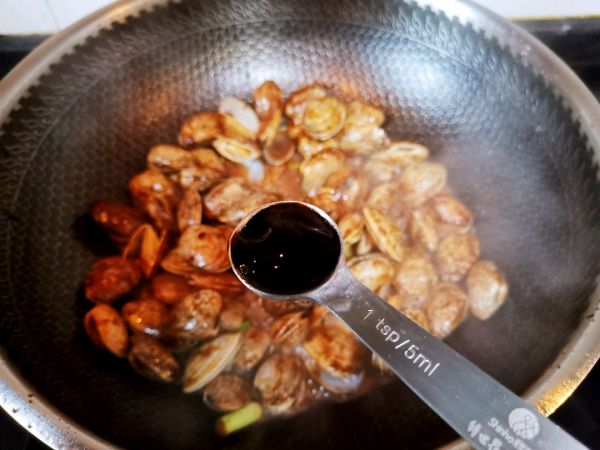 鲜嫩美味爆炒花甲