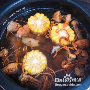 鲜松茸排骨汤的做法