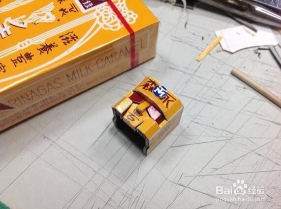 纸盒子DIY擎天柱模型玩具 还可以变形哦!
