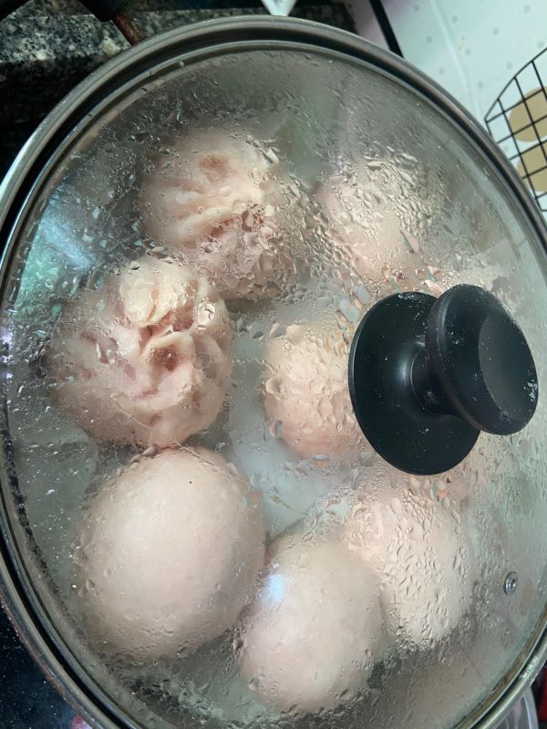 好吃的猪肉粉条包子