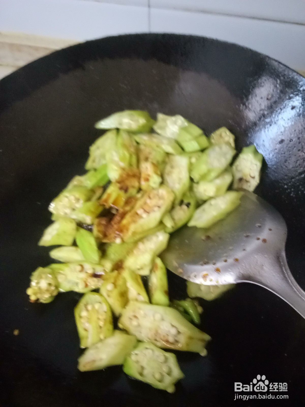 秋葵炒鸡胸肉