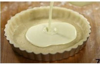 怎样在家自制美味的蓝莓酱乳酪派