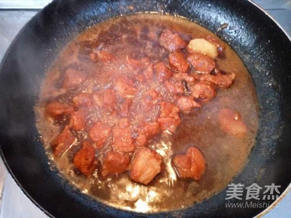竹笋焖猪肉的做法
