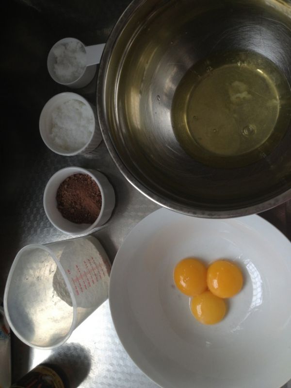 黄桃巧克力戚风裸蛋糕