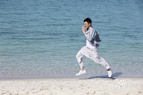 去海边玩要准备什么