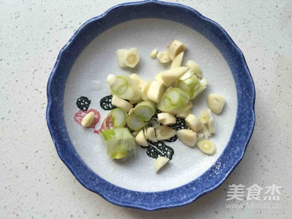 素炒油麦菜的做法