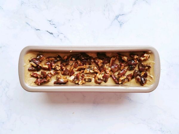 咖啡焦糖坚果磅蛋糕