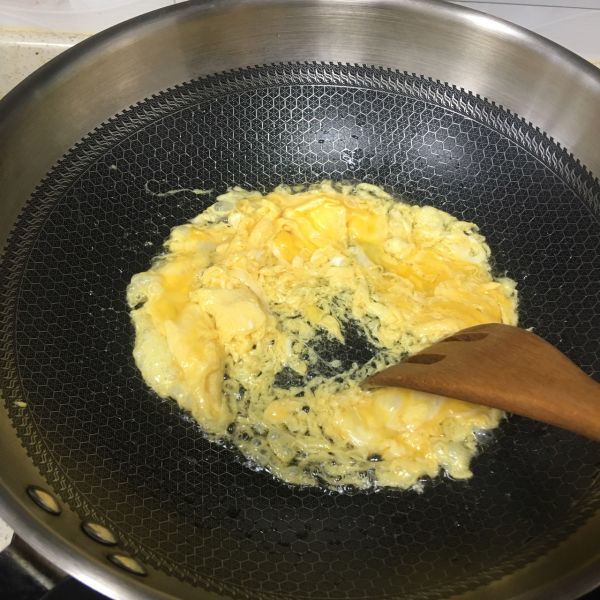 鲜蔬咖喱蛋炒饭