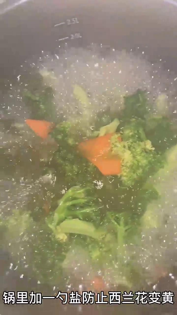 如何做蒜香西兰花