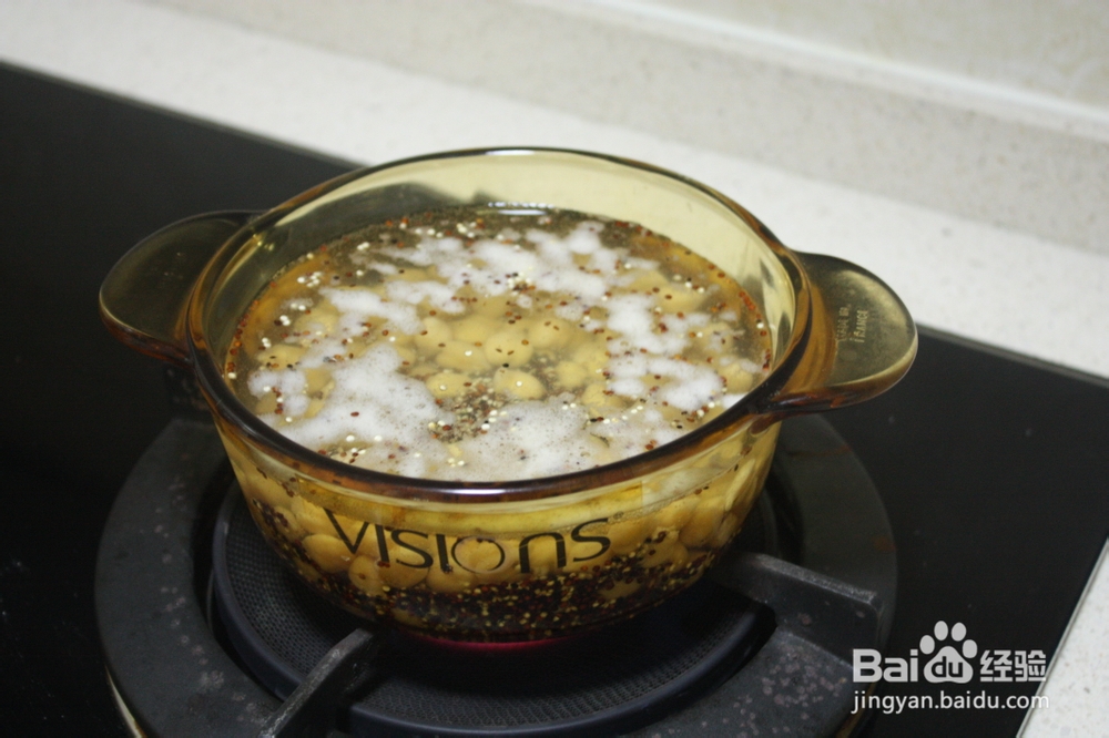 适合懒人做的鹰嘴豆藜麦鸡胸沙拉