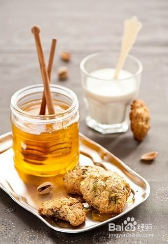 盛夏怎么才能有效排毒喝蜂蜜水的排毒功效