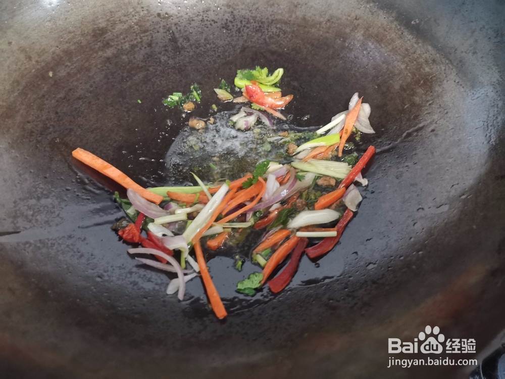 洋葱丝炒土豆片