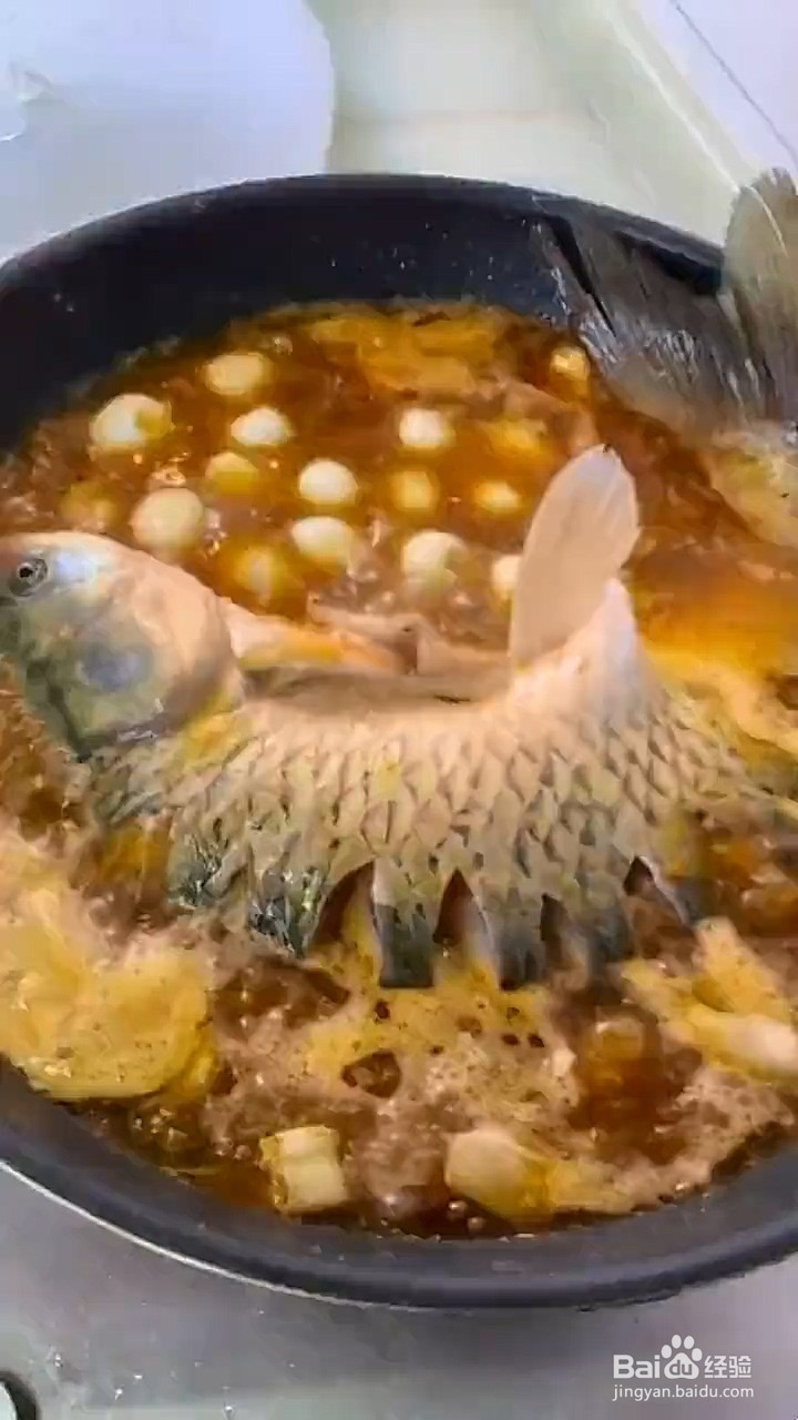 草鱼和鹌鹑蛋怎么做？