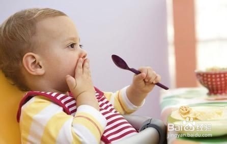 第一次喂辅食的方法,怎么喂好辅食