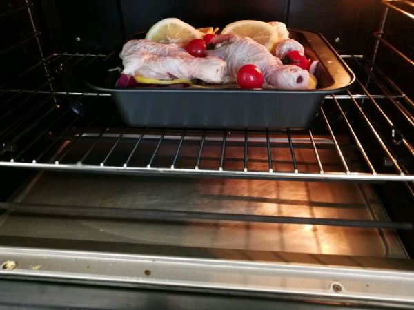 柠檬蒜香烤鸡腿