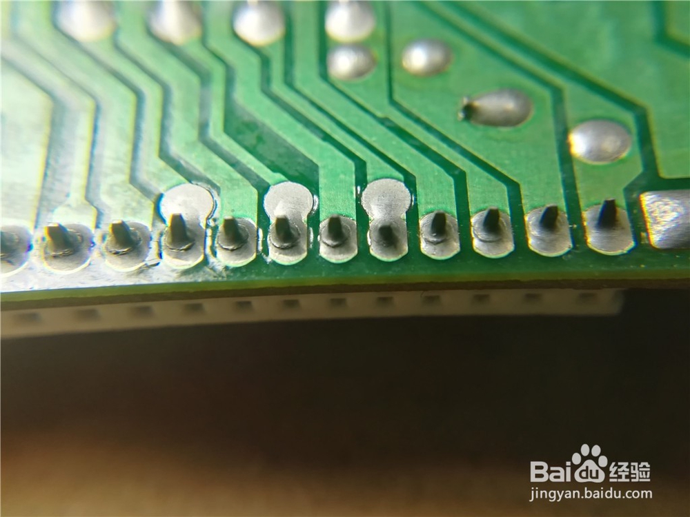 天龙AV功放AVR-2220开机数秒自保检修