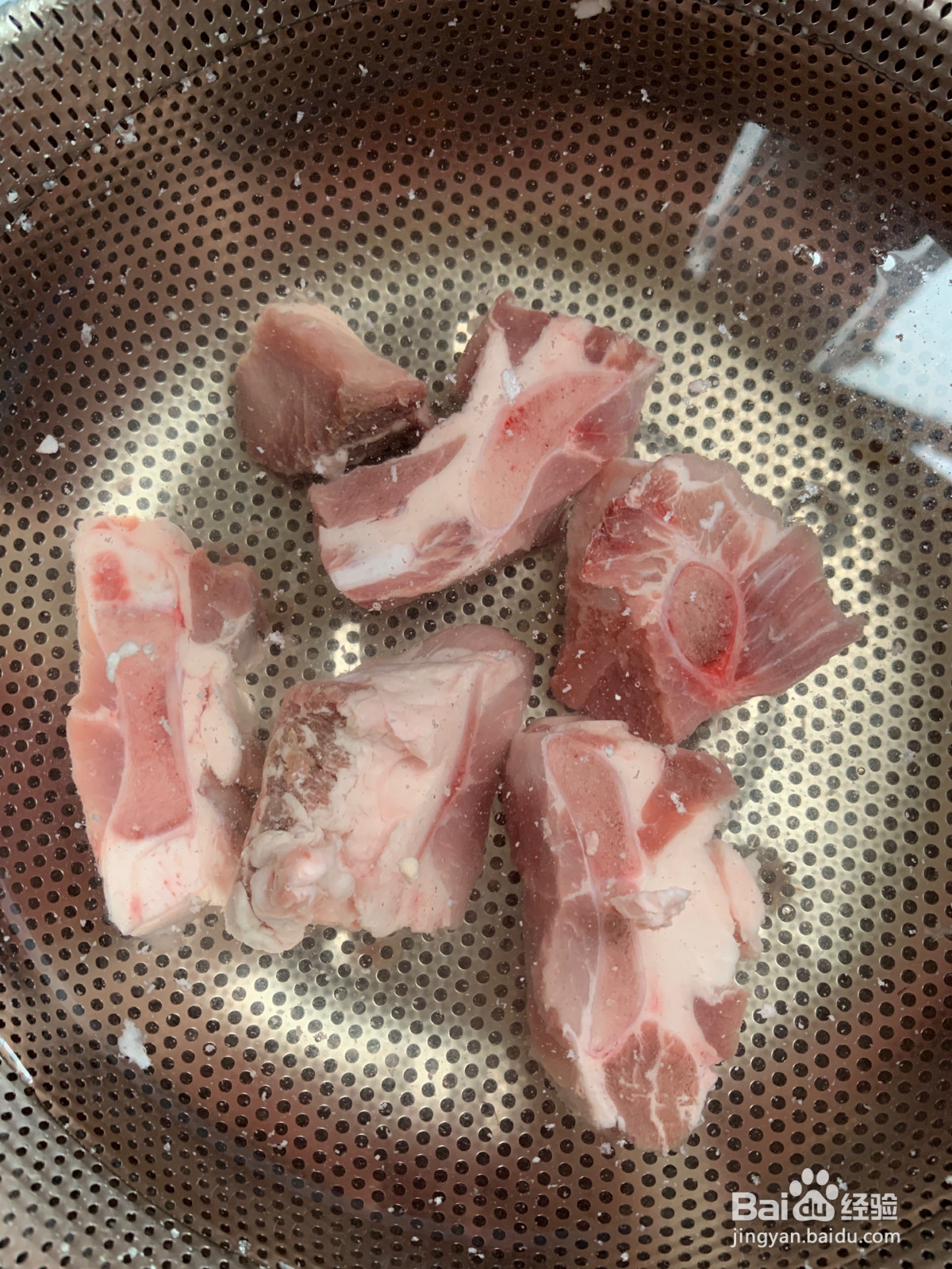 土茯苓五指毛桃去湿汤的做法