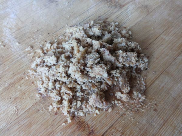 鸡肉核桃仁水饺