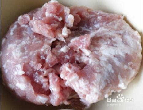 【私房炸酱面】教大家一种炸酱面的简单做法