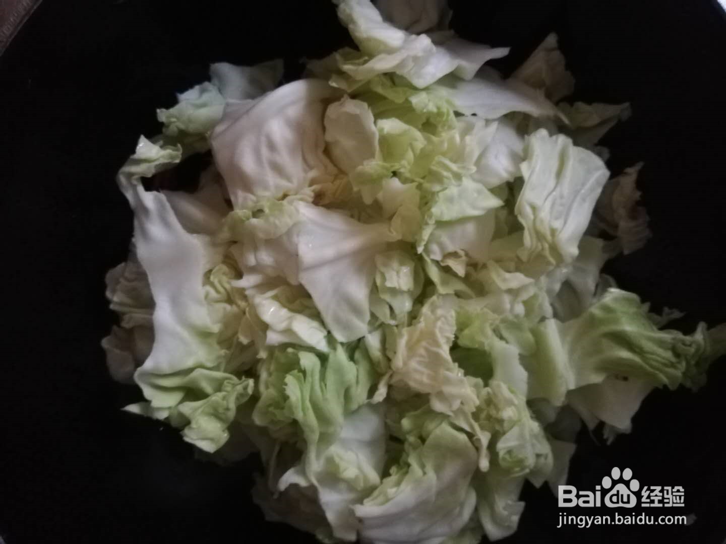 香菇炒圆白菜的做法