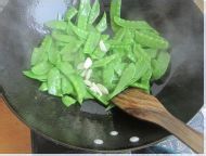 香肠荷兰豆做法