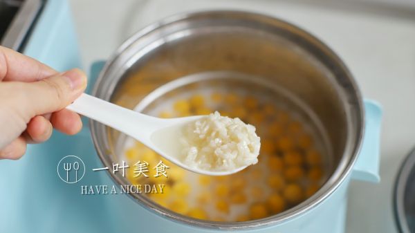 酒酿南瓜糯米丸子