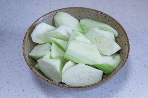 丝瓜蛤蜊汤的做法