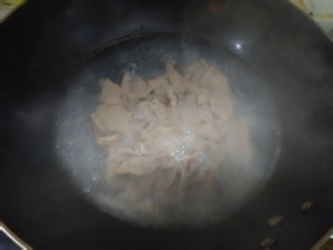 猪肝蘑菇汤的做法