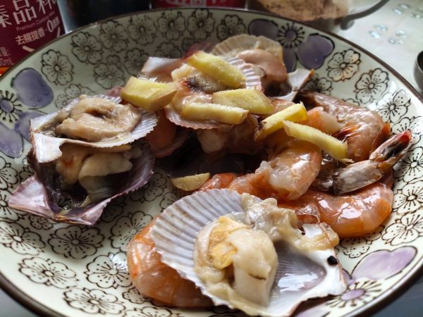 香辣酱海鲜拌冷面