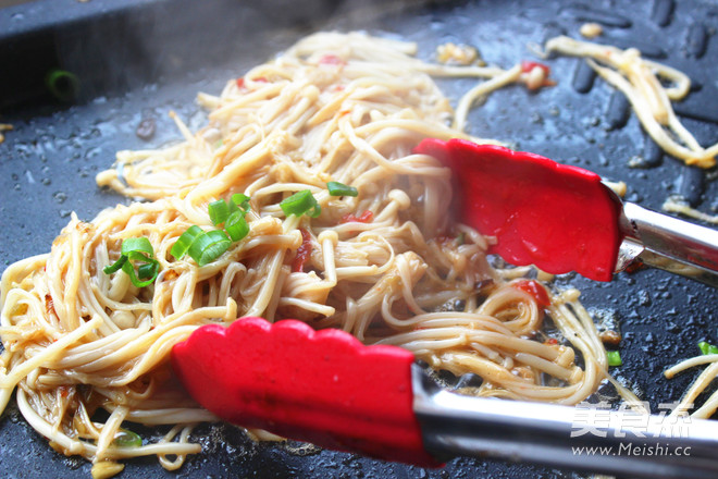 剁椒金针菇的做法